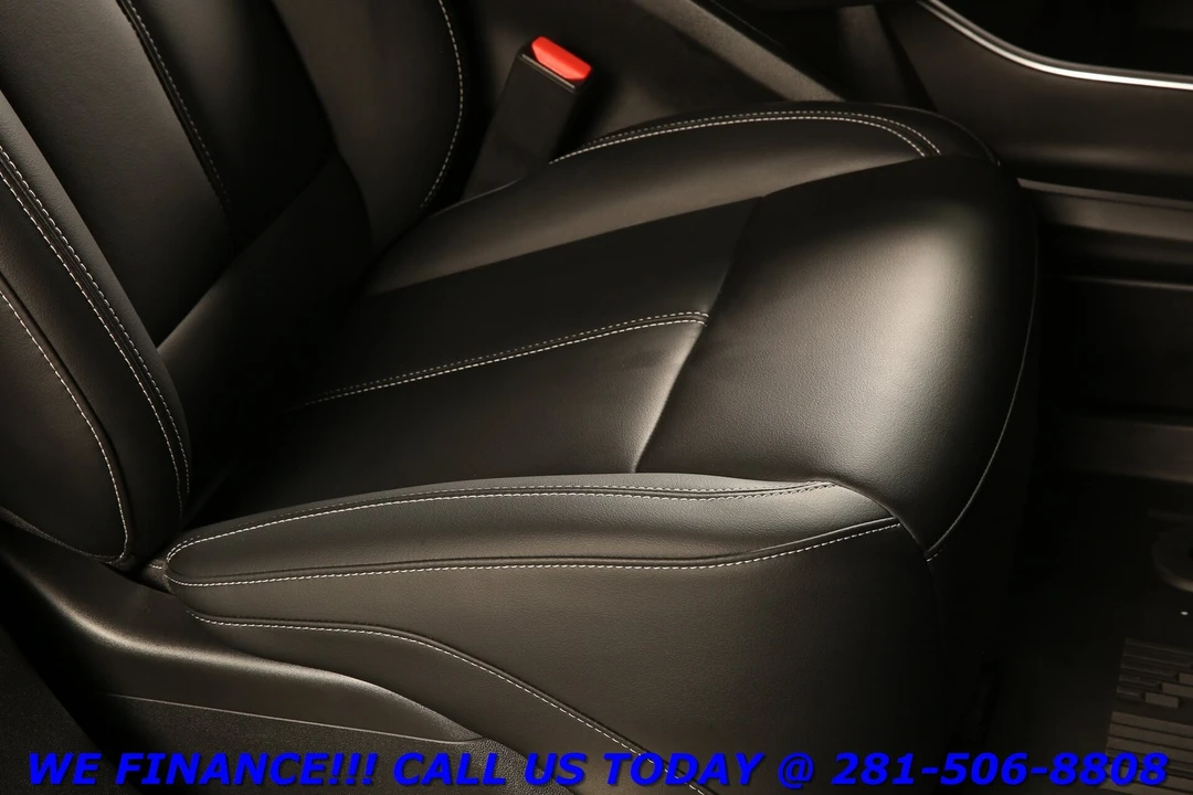 2024 Cadillac Lyriq - Image 22 of 24