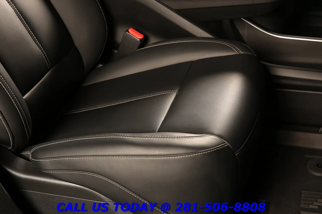 2024 Cadillac Lyriq - Image 21 of 24