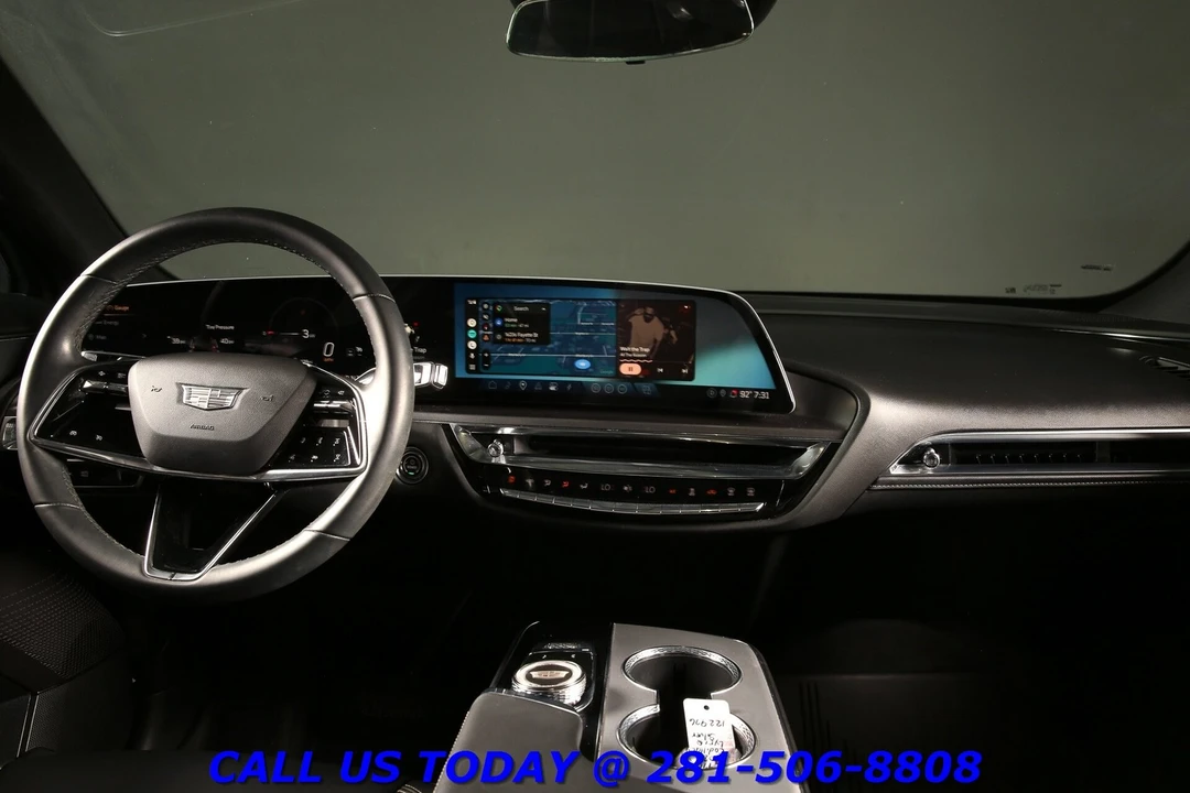 2024 Cadillac Lyriq - Image 3 of 24