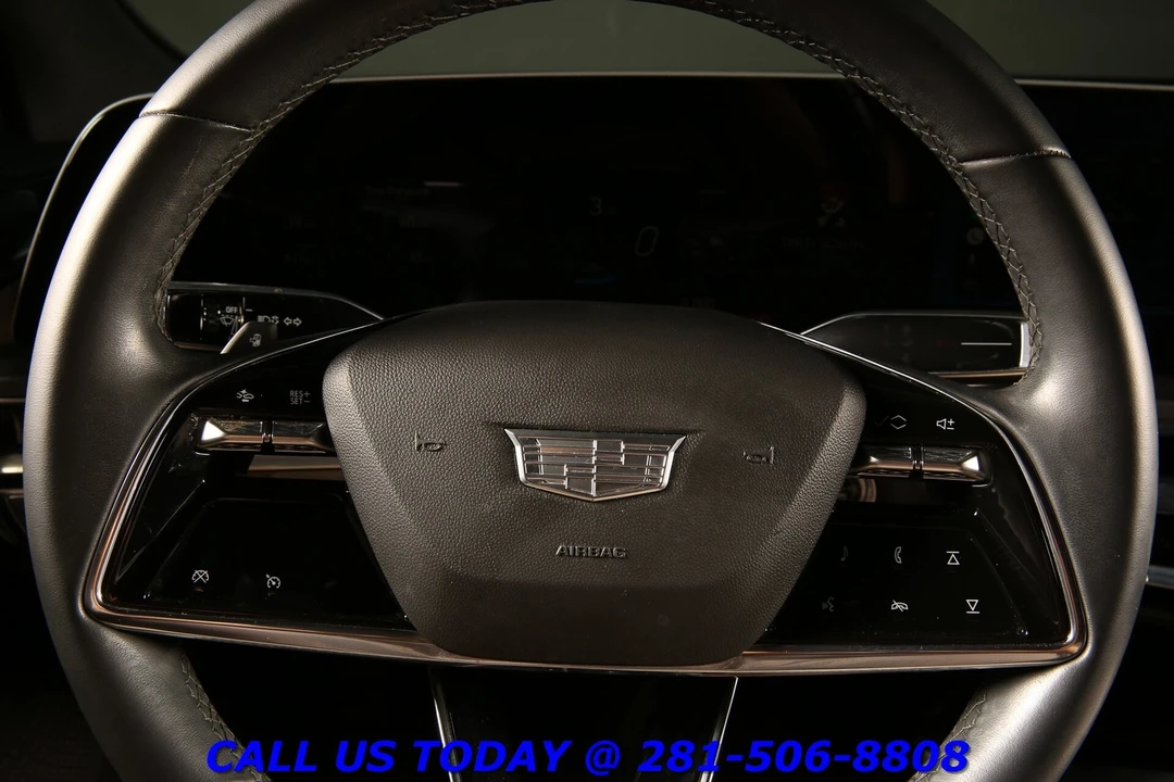 2024 Cadillac Lyriq - Image 14 of 24