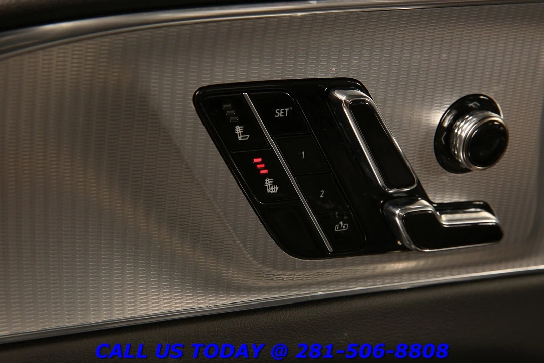 2024 Cadillac Lyriq - Image 9 of 24