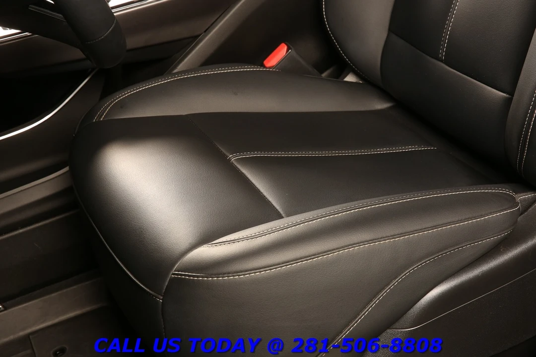 2024 Cadillac Lyriq - Image 13 of 24