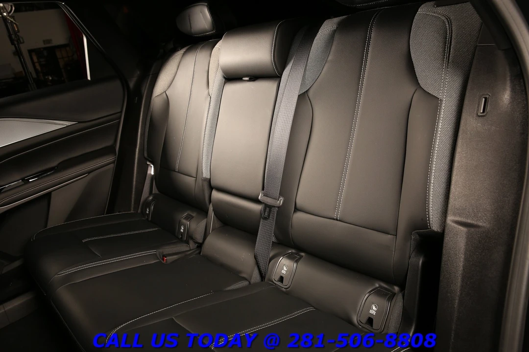 2024 Cadillac Lyriq - Image 23 of 24