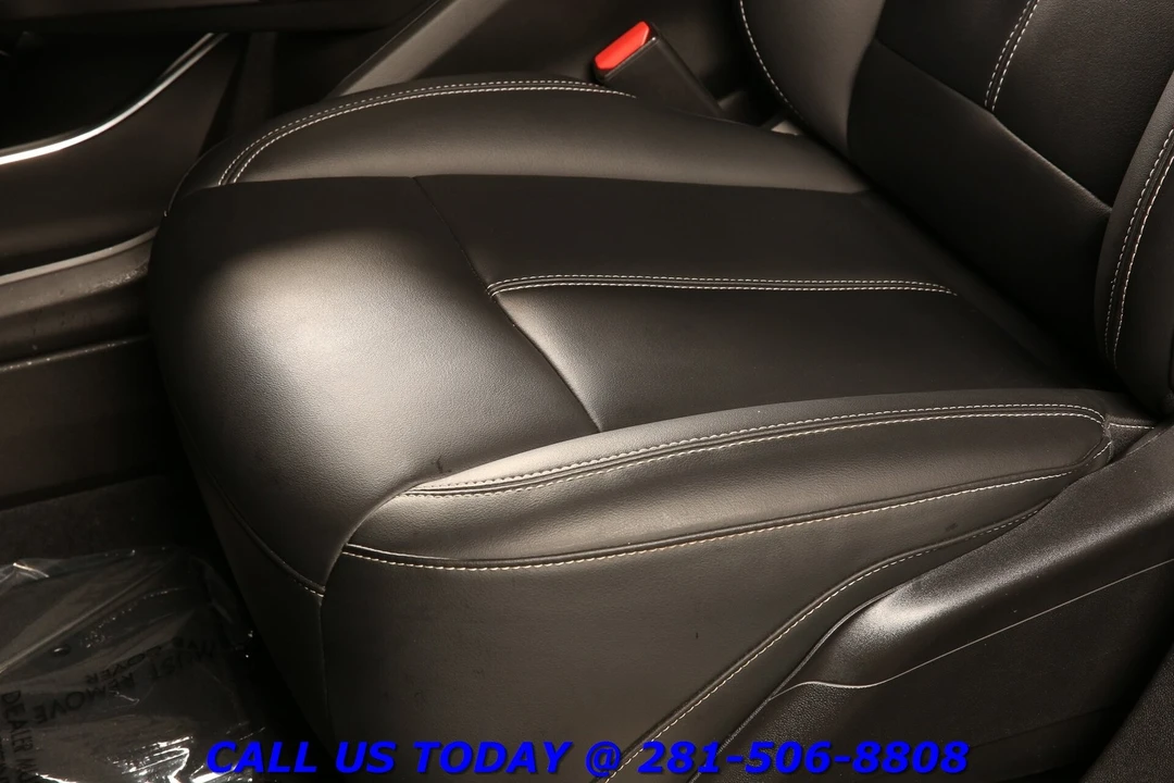 2024 Cadillac Lyriq - Image 14 of 24