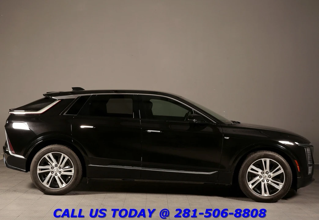 2024 Cadillac Lyriq - Image 7 of 24