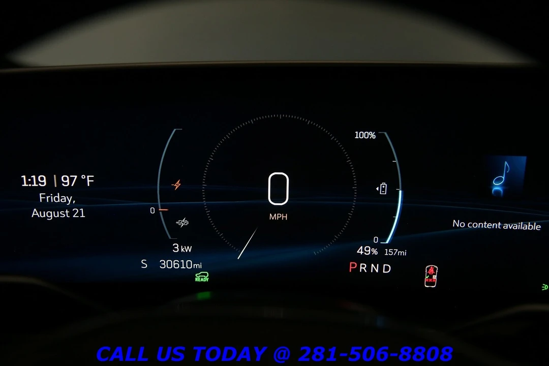 2024 Cadillac Lyriq - Image 15 of 24
