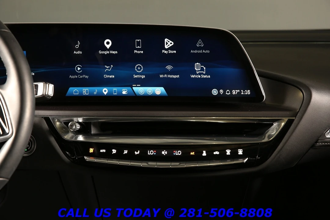 2024 Cadillac Lyriq - Image 16 of 24