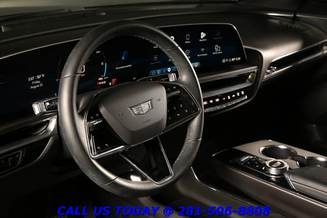 2024 Cadillac Lyriq - Image 10 of 24