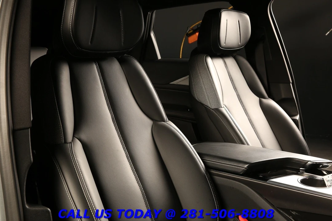 2024 Cadillac Lyriq - Image 19 of 24