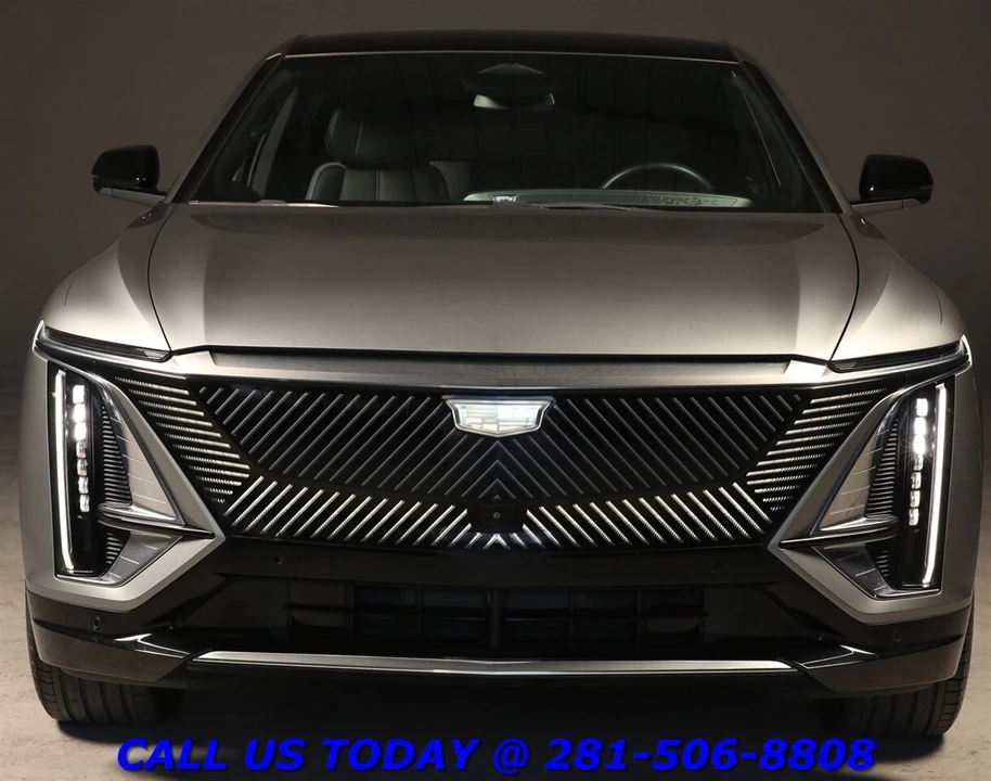 2024 Cadillac Lyriq - Image 8 of 24