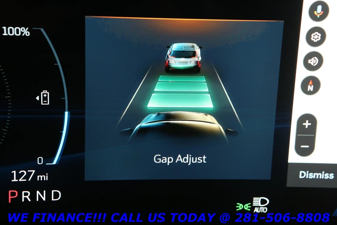2024 Cadillac Lyriq - Image 17 of 21
