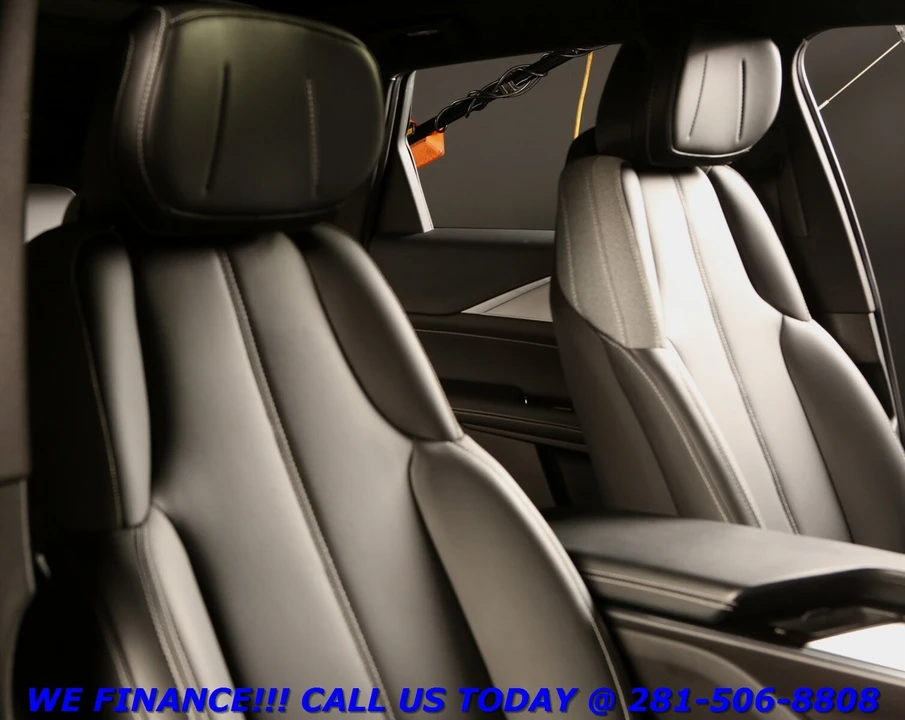 2024 Cadillac Lyriq - Image 21 of 21