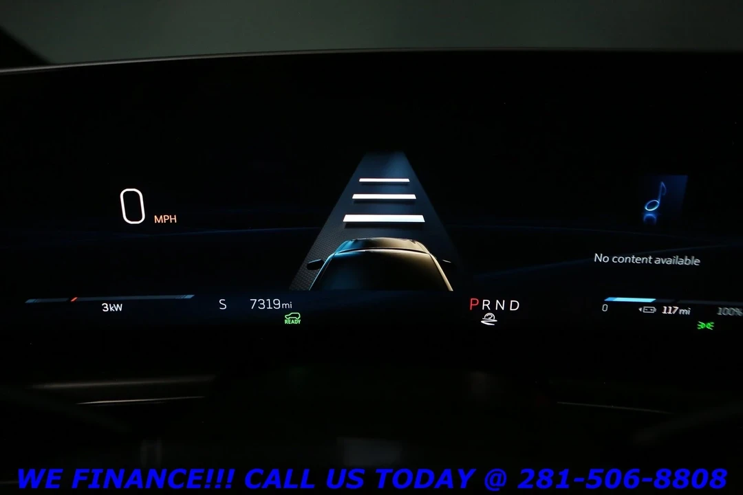 2024 Cadillac Lyriq - Image 16 of 21