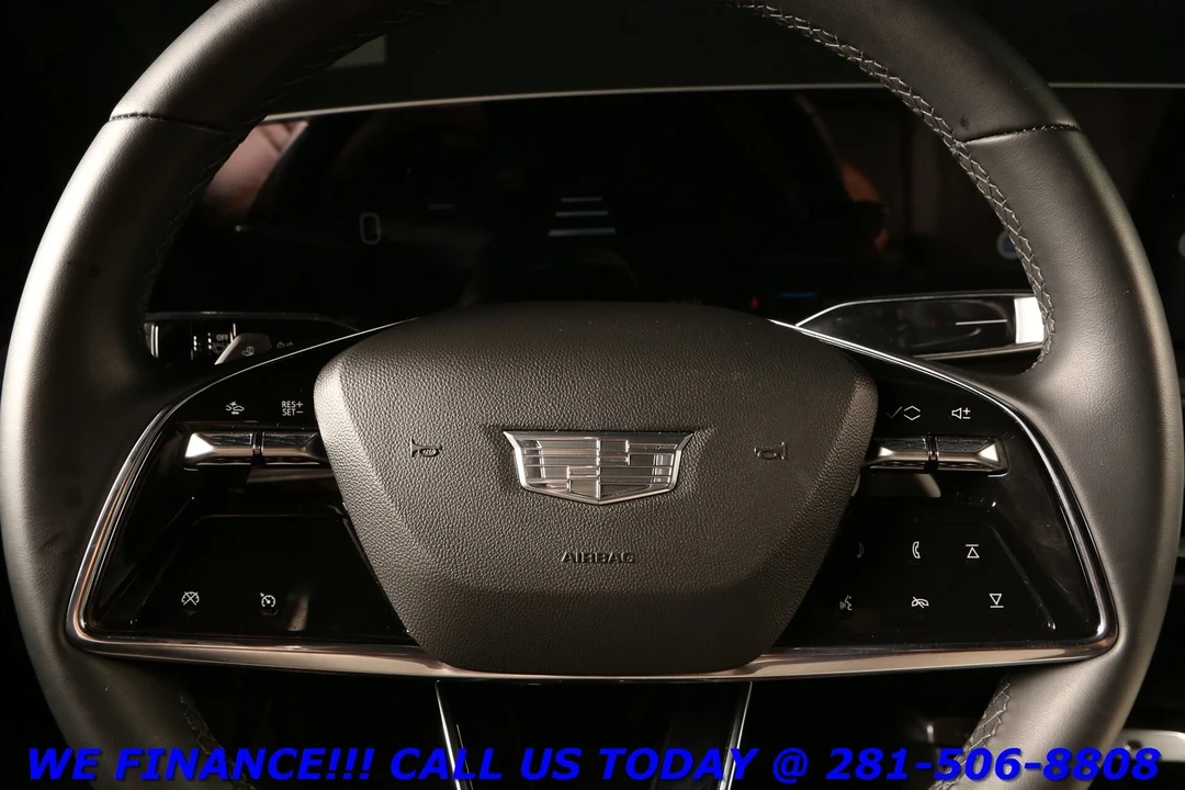 2024 Cadillac Lyriq - Image 14 of 21