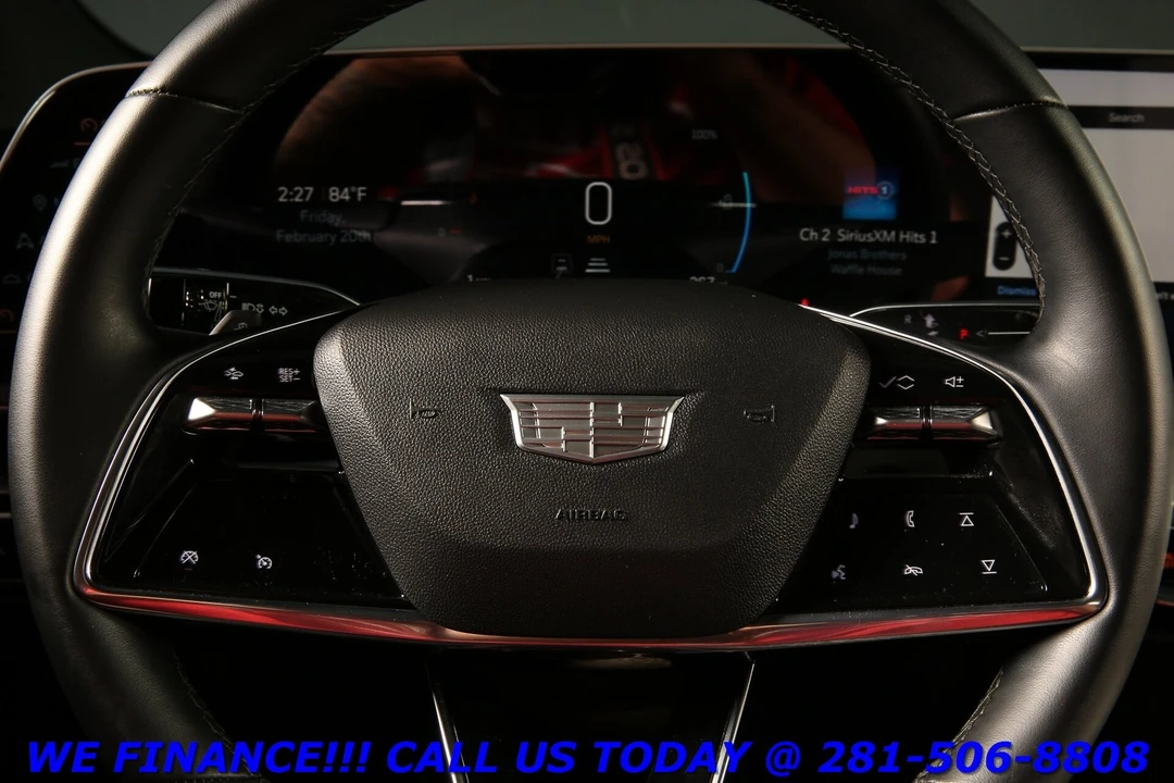 2024 Cadillac Lyriq - Image 15 of 21