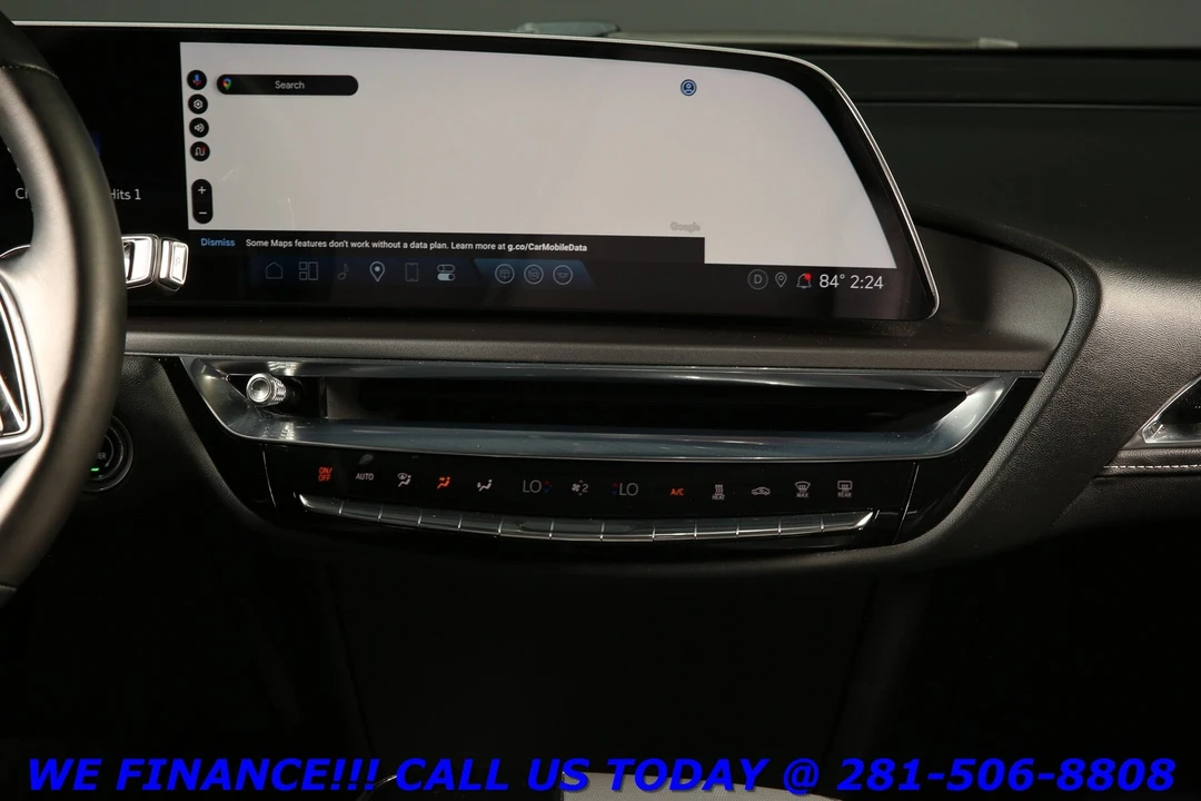 2024 Cadillac Lyriq - Image 18 of 21