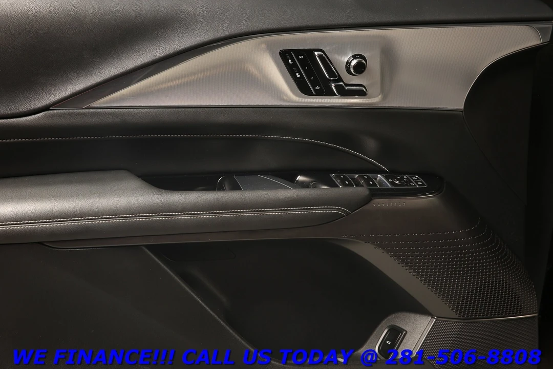 2024 Cadillac Lyriq - Image 9 of 21
