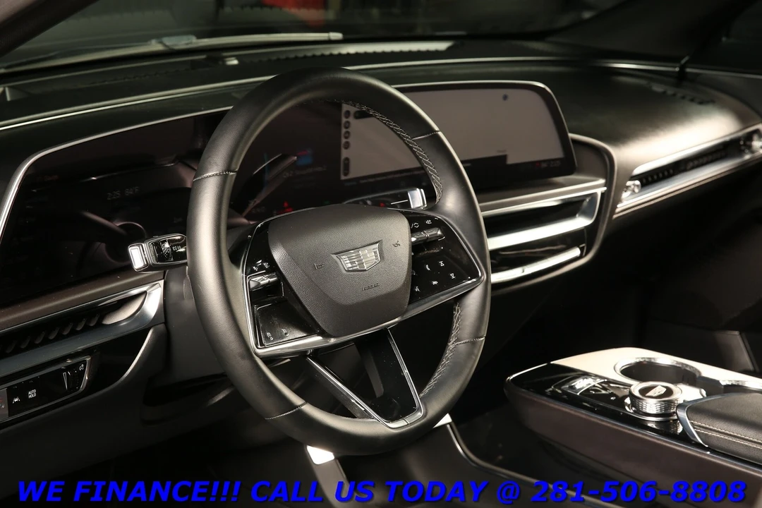 2024 Cadillac Lyriq - Image 11 of 21