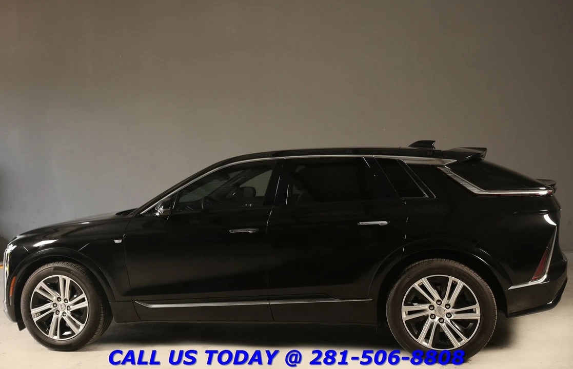2024 Cadillac Lyriq - Image 4 of 24