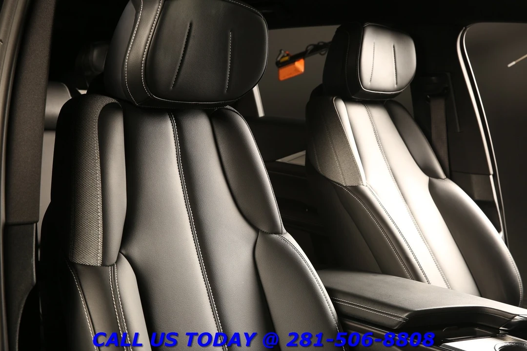 2024 Cadillac Lyriq - Image 20 of 24