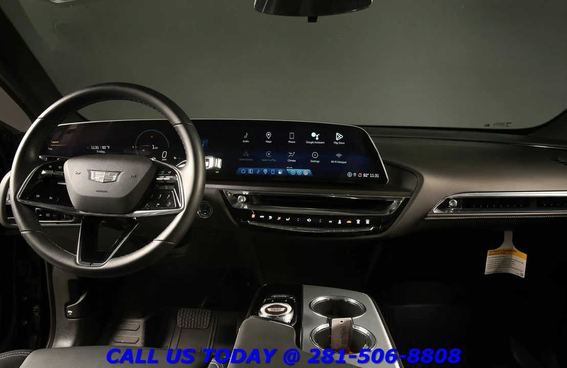 2024 Cadillac Lyriq - Image 3 of 24