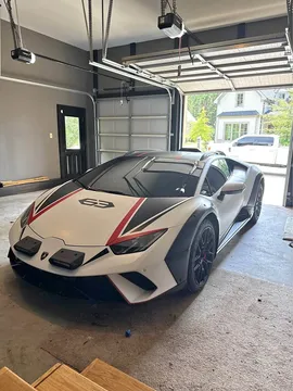2024 Lamborghini Huracán Sterrato