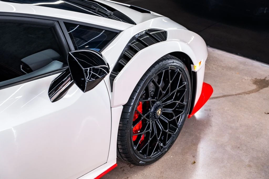 2024 Lamborghini Huracan LP640-4 EVO - Image 26 of 31