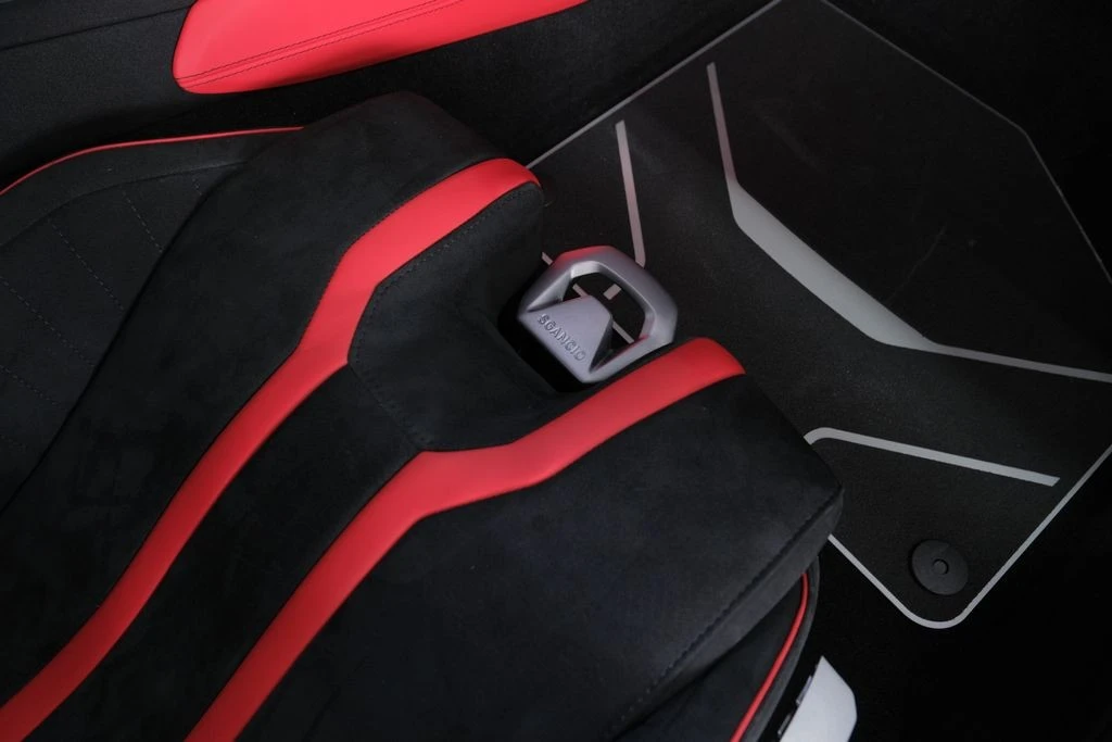 2024 Lamborghini Huracan LP640-4 EVO - Image 28 of 31