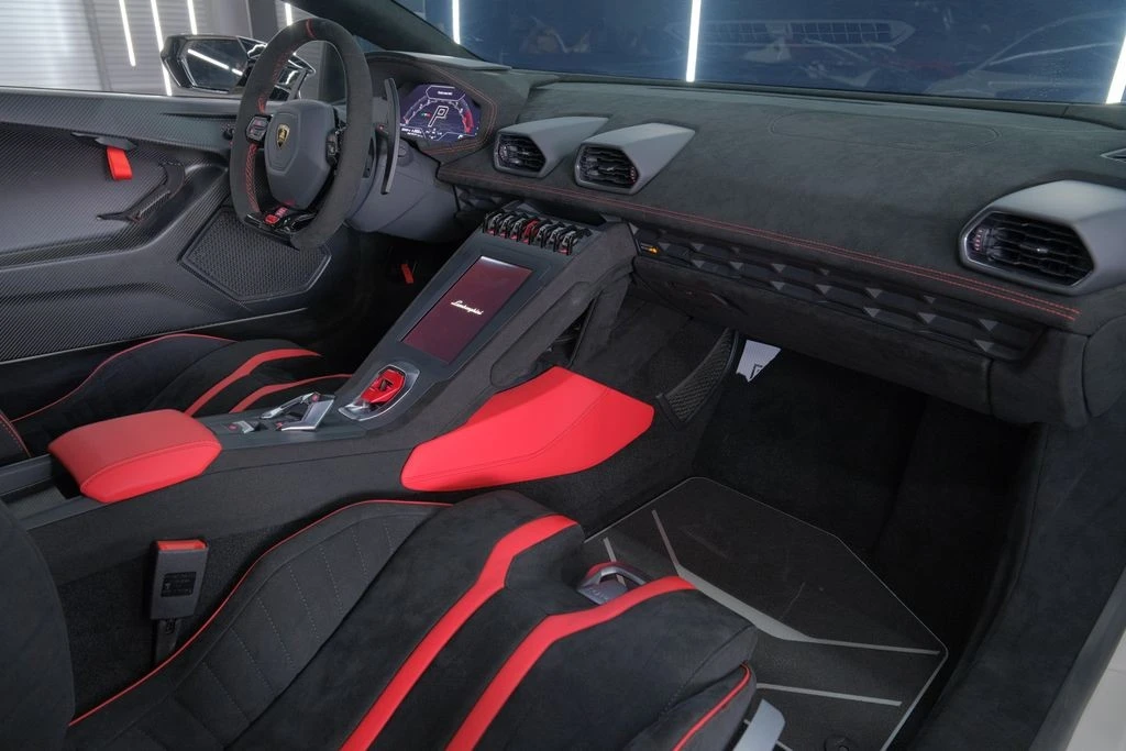 2024 Lamborghini Huracan LP640-4 EVO - Image 27 of 31