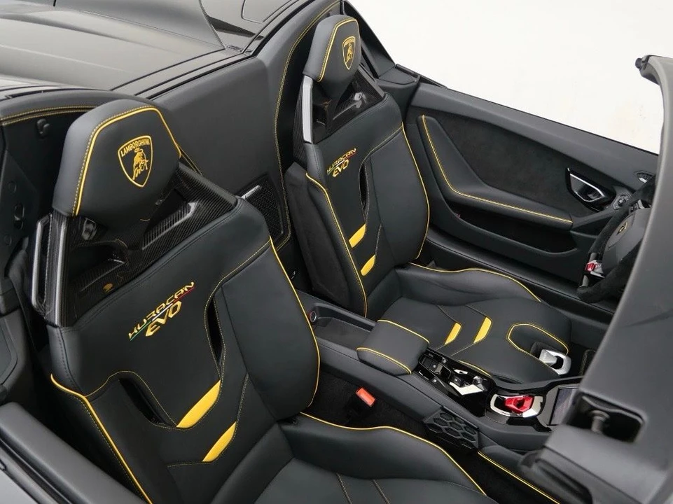 2024 Lamborghini Huracan LP640-4 EVO - Image 24 of 31