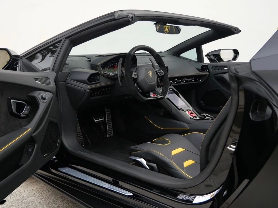 2024 Lamborghini Huracan LP640-4 EVO - Image 21 of 31
