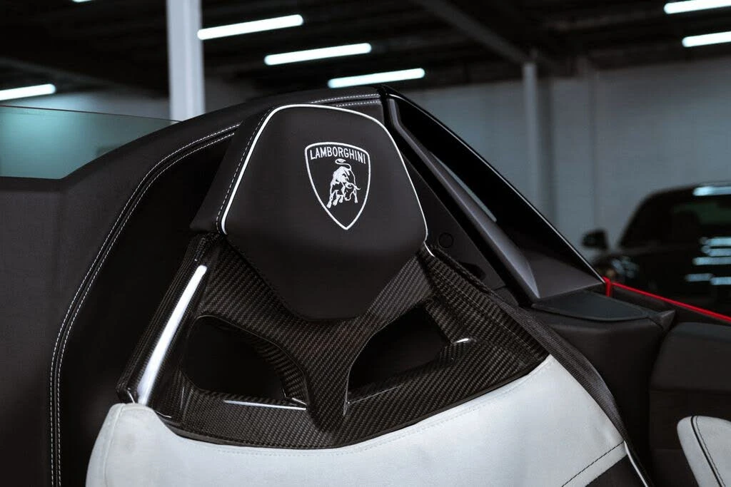 2024 Lamborghini Huracan LP640-4 EVO - Image 31 of 31