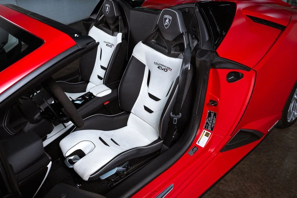 2024 Lamborghini Huracan LP640-4 EVO - Image 30 of 31