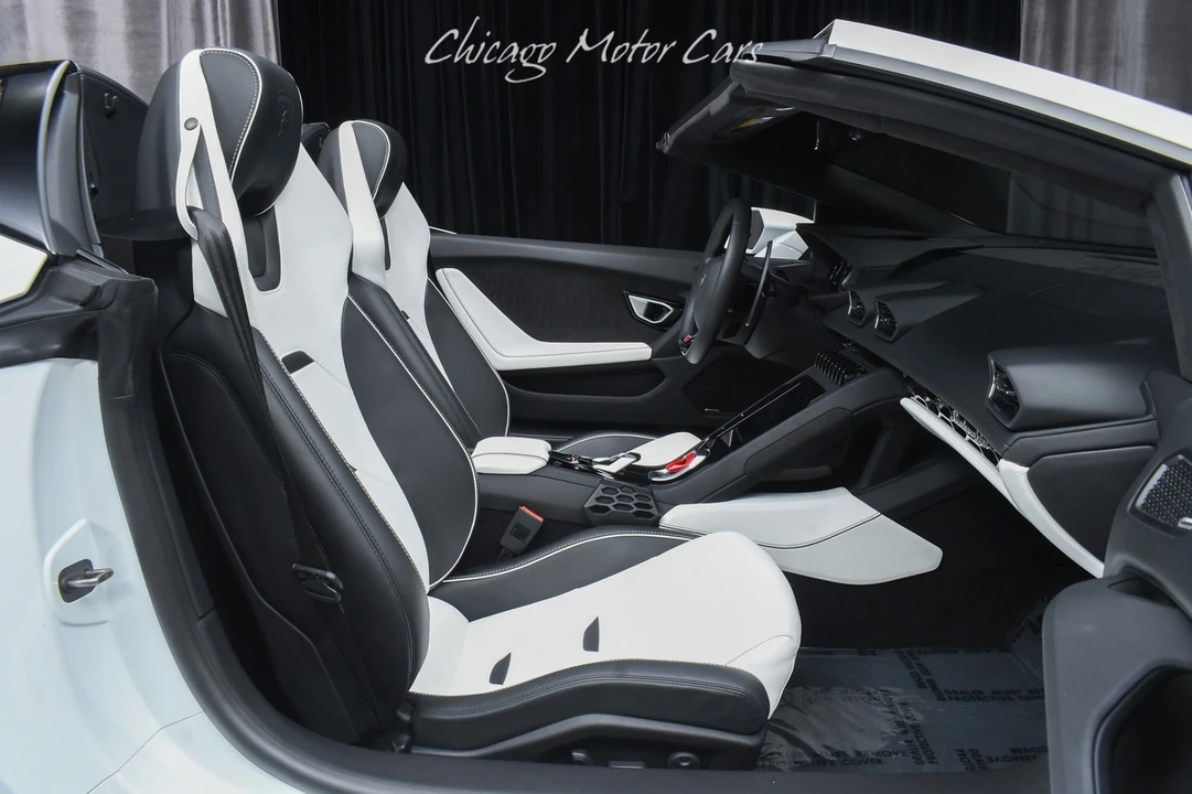 2024 Lamborghini Huracan LP640-4 EVO - Image 22 of 31