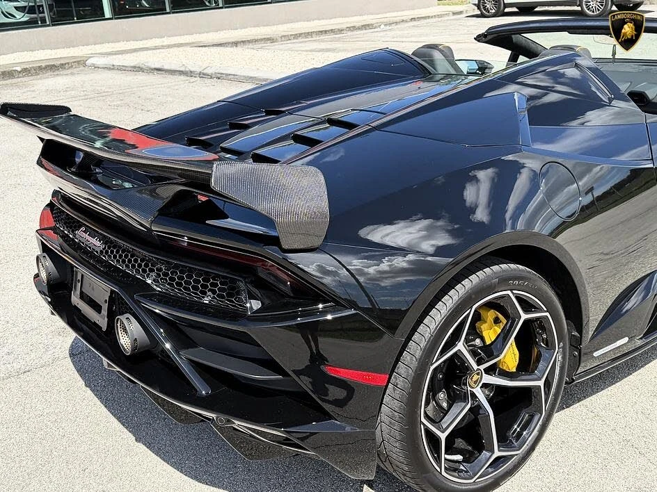 2024 Lamborghini Huracan LP640-4 EVO - Image 9 of 31