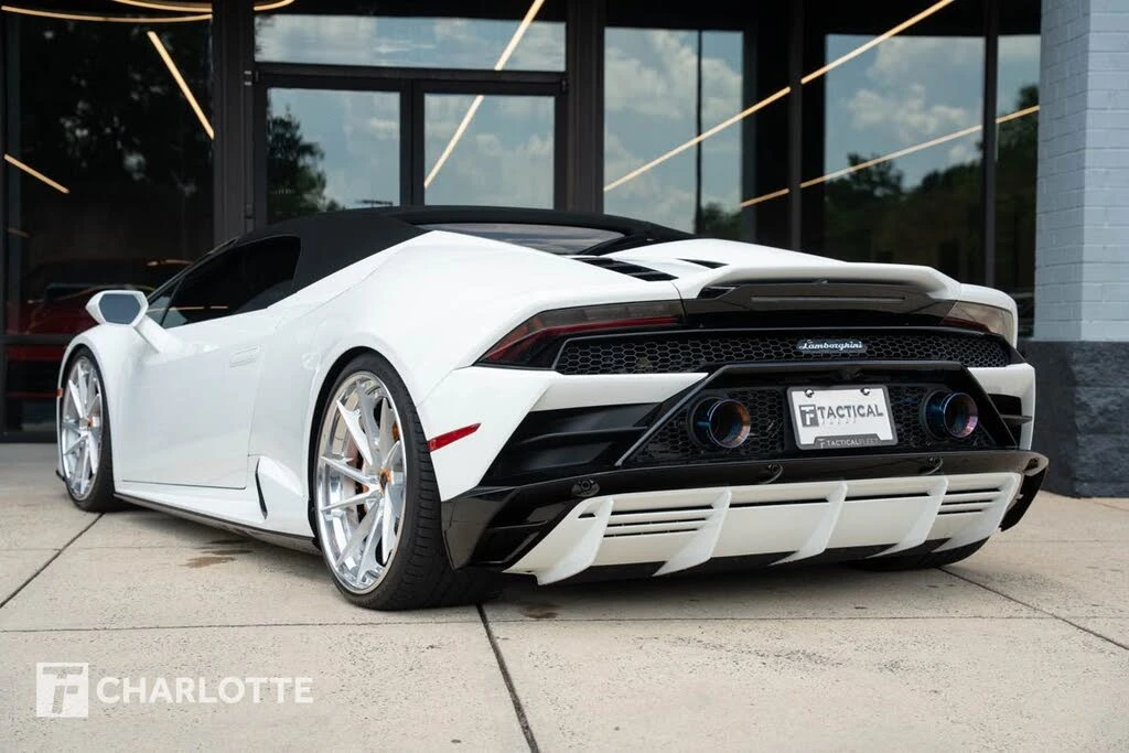 2024 Lamborghini Huracan LP640-4 EVO - Image 14 of 31