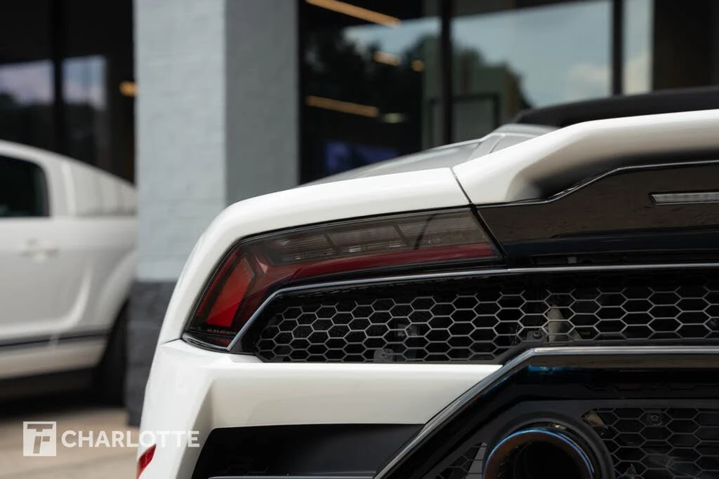 2024 Lamborghini Huracan LP640-4 EVO - Image 15 of 31