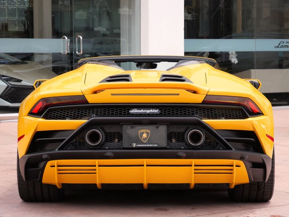2024 Lamborghini Huracan LP640-4 EVO - Image 4 of 24