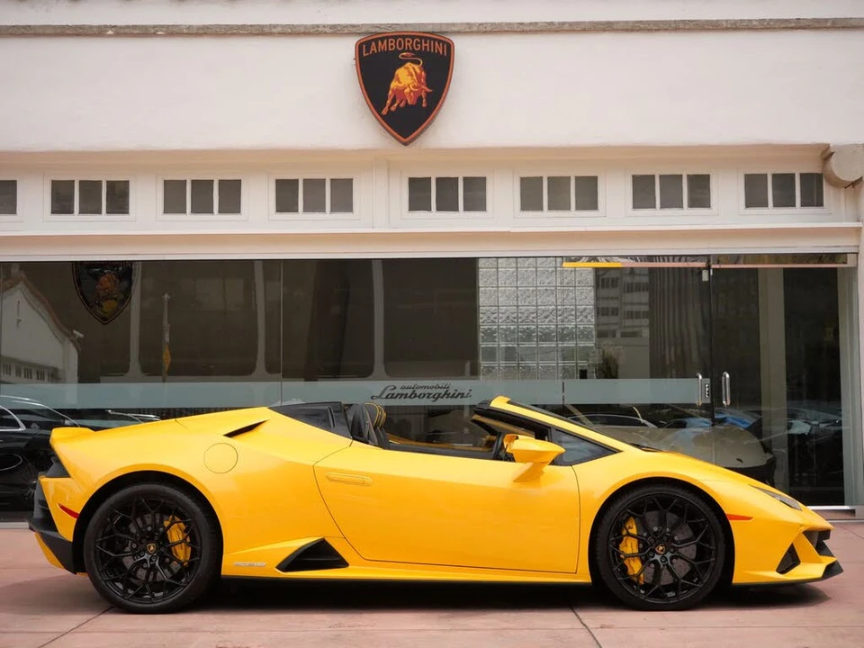 2024 Lamborghini Huracan LP640-4 EVO - Image 2 of 24