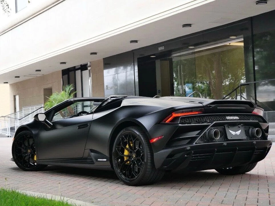 2024 Lamborghini Huracan LP640-4 EVO - Image 9 of 31