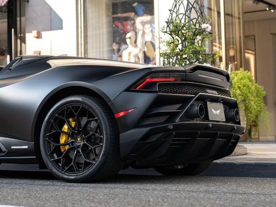 2024 Lamborghini Huracan LP640-4 EVO - Image 14 of 31