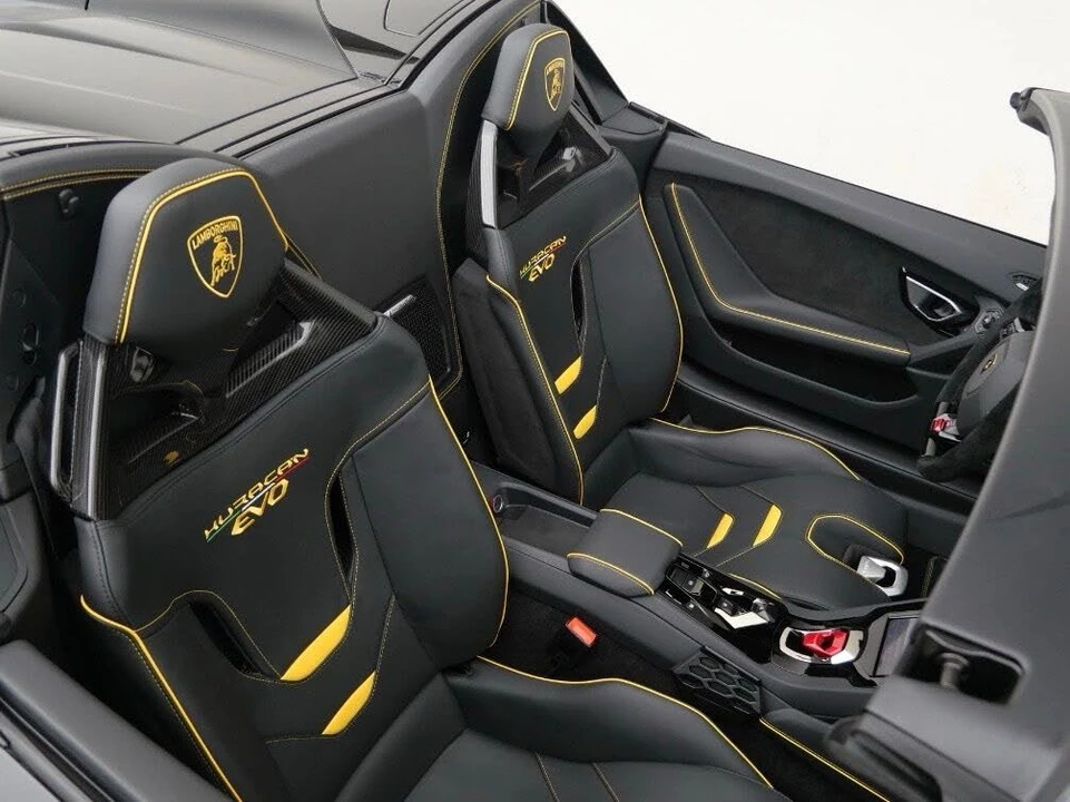 2024 Lamborghini Huracan LP640-4 EVO - Image 24 of 31