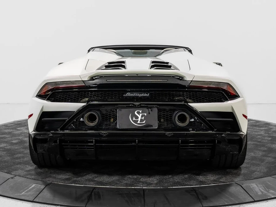 2024 Lamborghini Huracan LP640-4 EVO - Image 7 of 31