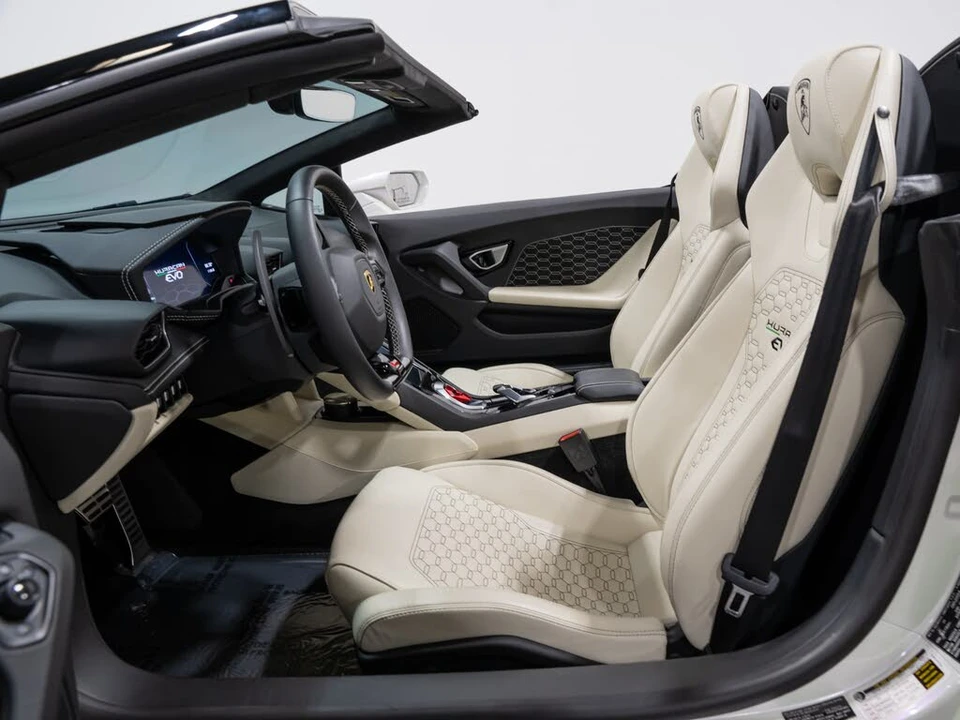 2024 Lamborghini Huracan LP640-4 EVO - Image 25 of 31