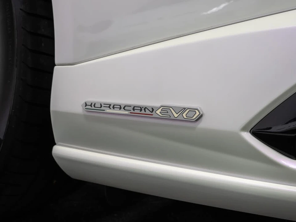 2024 Lamborghini Huracan LP640-4 EVO - Image 12 of 31