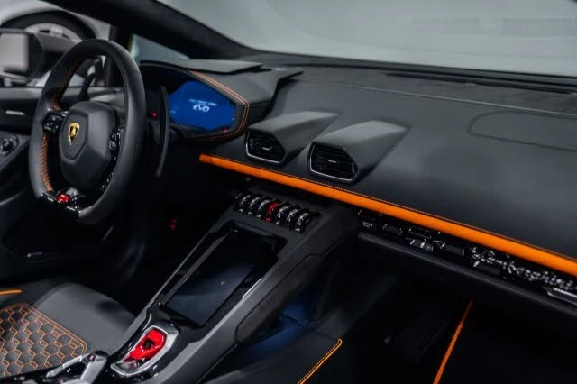 2024 Lamborghini Huracan LP640-4 EVO - Image 26 of 31