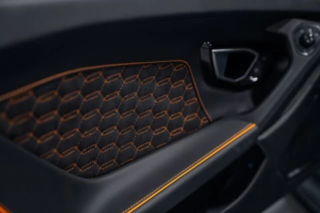 2024 Lamborghini Huracan LP640-4 EVO - Image 15 of 31