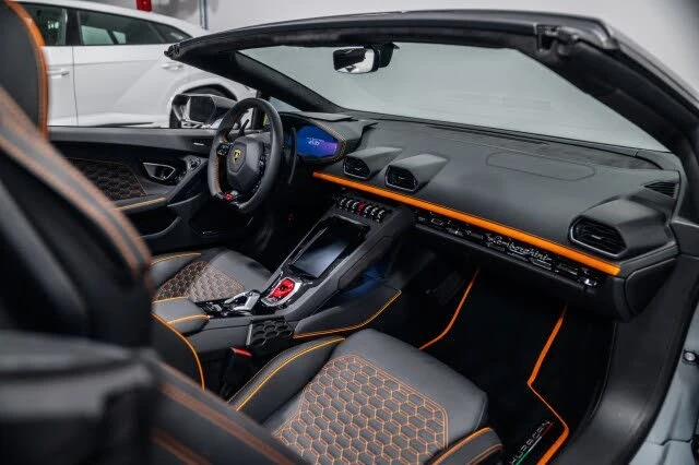 2024 Lamborghini Huracan LP640-4 EVO - Image 13 of 31
