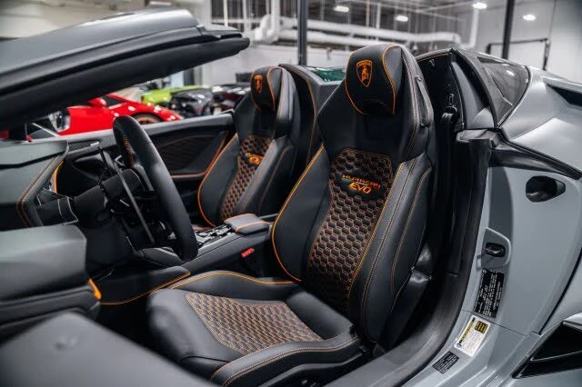 2024 Lamborghini Huracan LP640-4 EVO - Image 12 of 31