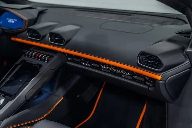 2024 Lamborghini Huracan LP640-4 EVO - Image 27 of 31